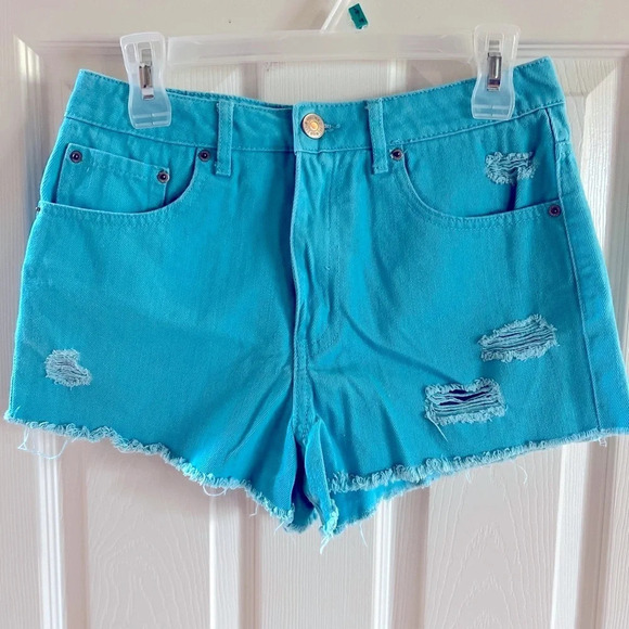 2/$25 Forever21 Womens Shorts 27 High Rise Cut-Off Denim Raw Hem Blue Distressed - Picture 1 of 16